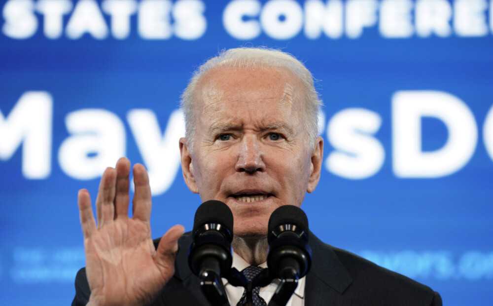 Biden in a telephone conversation with Zelenski promises support for Ukraine