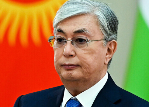 Tokajevs vienbalsīgi ievēlēts par Kazahstānas valdošās partijas priekšsēdētāju
