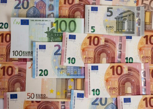 Eiropa meklē dižgarus, ko attēlot uz jaunajiem eiro
