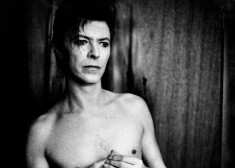 Anton Corbijn 'David Bowie, Chicago' (1980) Handpainted on Silver Gelatin Paper © ANTON CORBIJN