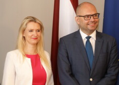 NEPLP priekšsēdētāja vietniece Aurēlija Ieva Druviete un priekšsēdētājs Ivars Āboliņš.