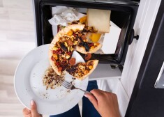 10 paņēmieni, kas palīdzēs neapēstajai pārtikai nenonākt atkritumu tvertnē