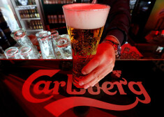 "Carlsberg" norādīja, ka augstākas alus cenas varētu negatīvi ietekmēt patēriņu.