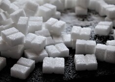 13 Latvijas uzņēmumi parakstījuši memorandu par sāls un cukura samazināšanu produktos