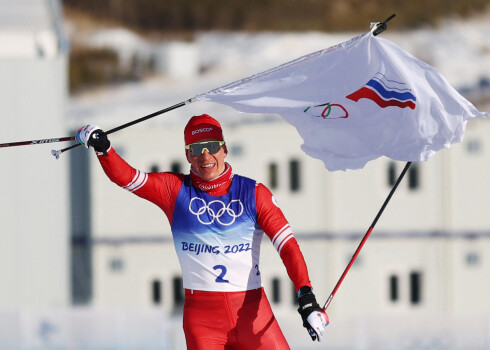Boļšunovs ar milzīgu pārsvaru uzvar skiatlonā; Raimo Vīgants tiek apdzīts par apli