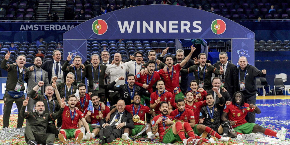 Portugāles telpu futbolisti nosargā Eiropas čempionu titulu