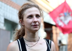 Maskavā aizturēta "Pussy Riot" dalībniece Marija Aļohina