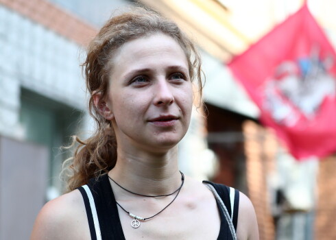 Krievijas pankgrupas "Pussy Riot" dalībniece Marija Aļohina. 