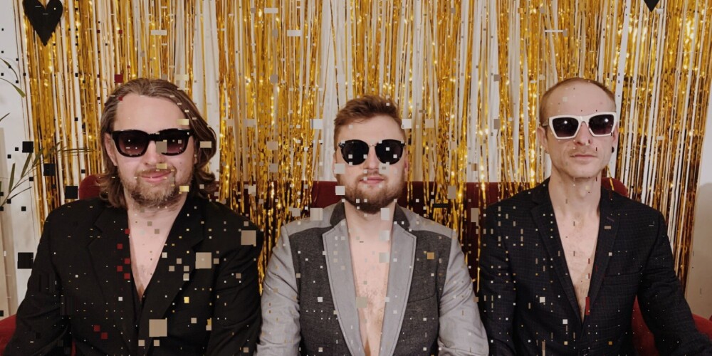 "ZaKaBa" sastāvā ir Normunds Zālamans, Kristians Kareļins un Normans Bārbals.