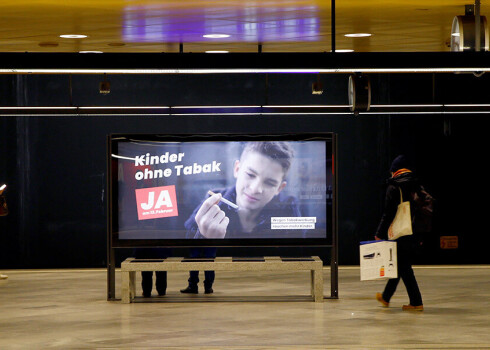 Šveicē notiks referendums par tabakas reklāmas aizliegumu