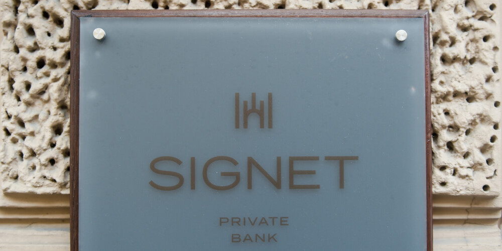 "Signet Bank" izkārtne.