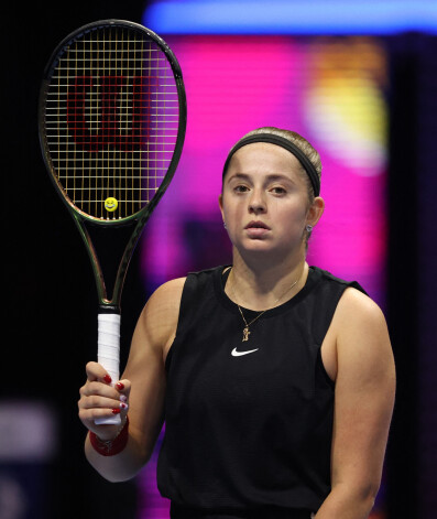 Aļona Ostapenko.