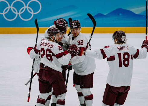 Latvijas hokeja izlasei cīņā par olimpisko spēļu ceturtdaļfinālu pretī stāsies Dānija