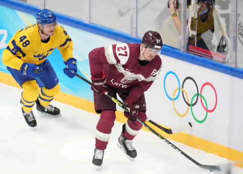 Rīgas "Dinamo" komandu turpina pamest hokejisti