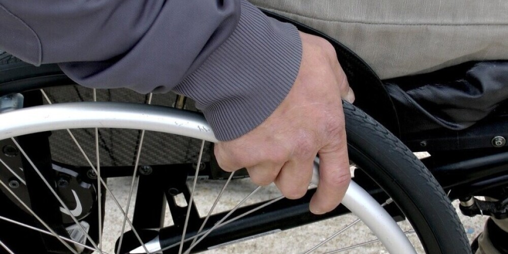 Для инвалидов, пожилых и родителей с колясками поезда сделают более доступными