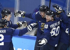 Somijas hokejisti pārliecinoši iekļūst olimpisko spēļu pusfinālā