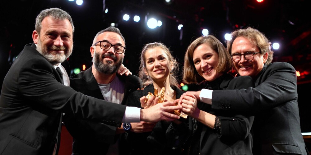 Berlīnes starptautiskā kinofestivāla galveno balvu iegūst Karlas Simonas filma "Alcarras"