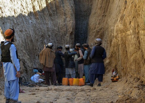 Traģēdija arī Afganistānā: mirst sešgadīgs puika, kurš iekritis akā un tur pavadījis četras dienas