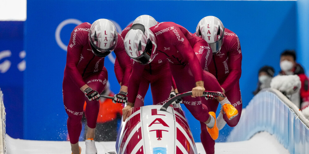 Latvijas bobsleja četrinieks Oskars Ķibermanis, Dāvis Spriņģis, Matīss Miknis un Edgars Nemme startā.