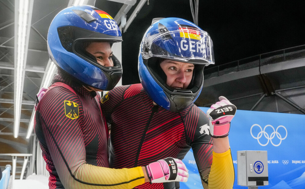 Vācijai dominējoši panākumi arī sieviešu bobsleja divniekos