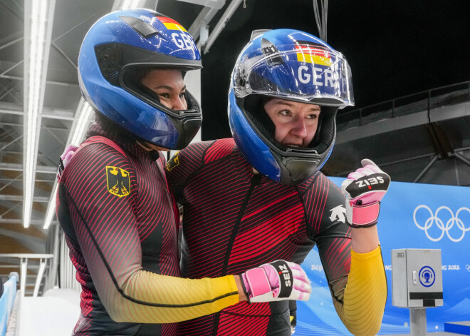 Vācijai dominējoši panākumi arī sieviešu bobsleja divniekos