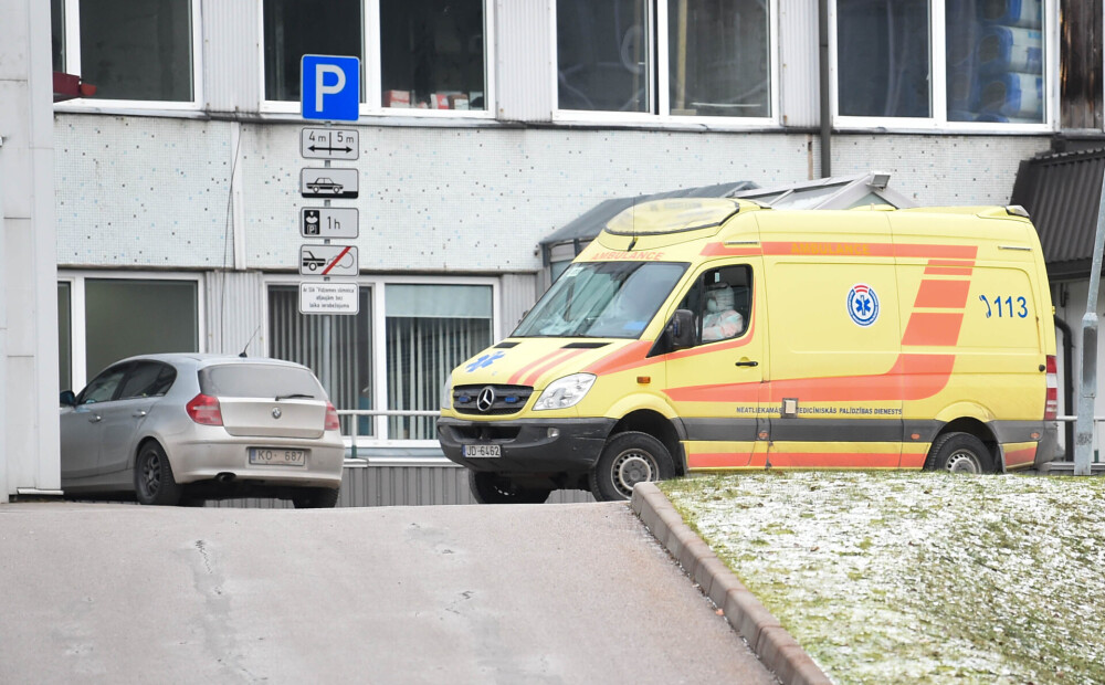 Latvijas slimnīcās patlaban 1132 Covid-19 pacientu