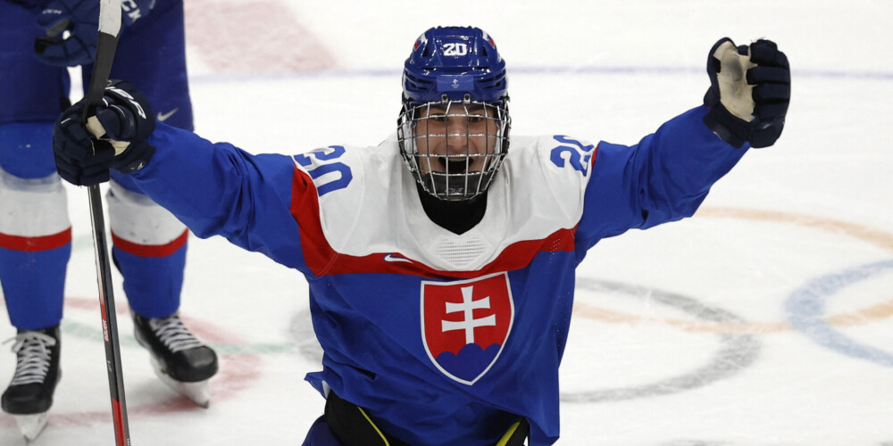 Jurajs Slafkovskis (slovāku: Juraj Slafkovský, dzimis 2004. gada 30. martā) ir Slovākijas hokejists, spēlē centra uzbrucēja pozīcijā. Kopš 2021. spēlēja Somijas virslīgas klubā Turku TPS.Slovākijas hokeja izlases sastāvā jau 17 gadu vecumā piedalījies 2021. gada Pasaules čempionātā un 2022. gada ziemas olimpiskajās spēlēs, kur ar septiņiem vārtu guvumiem kļuva par labāko vārtu guvēju, rezultatīvāko spēlētāju un tika atzīts par sacensību vērtīgāko hokejistu. Viņš Slovākijas izlasei palīdzēja izcīnīt vēsturē pirmo bronzas medaļu olimpisko spēļu hokeja turnīrā.