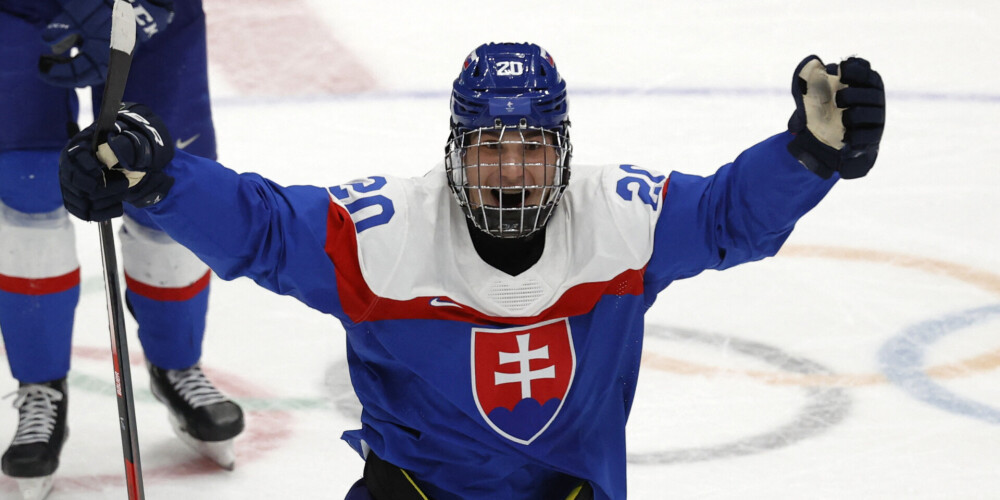 17 gadus vecais slovāku spīdeklis Slafkovskis atzīts par olimpiskā hokeja turnīra vērtīgāko spēlētāju