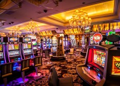 Saeimas komisijai pietrūkst kvoruma jautājumā par alkoholisko dzērienu aizliegšanu azartspēļu vietās