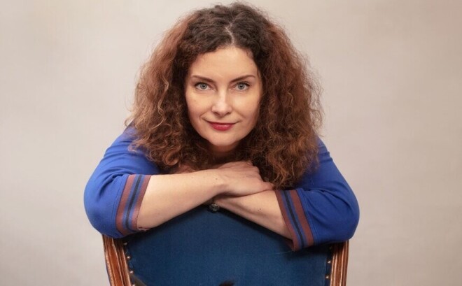 Ekonomikas un kultūras augstskolas docente, programmu direktore Jeļena Budanceva, strādājot ar jauniešiem, secinājusi, ka viņiem ļoti noderētu praktiski padomi – kā ietaupīt, lai veiktu lielākus pirkumus, kā samazināt izmaksas ikdienā. Piemēram, daudziem bijis pārsteigums, ka ir iespējams sastādīt pārtikas izmaksu plānu nedēļai, iekļaujoties 30 eiro robežās.