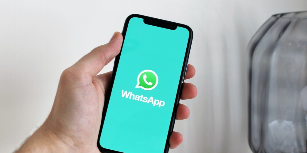 Aizsardzības ministrija brīdina par viltus ziņu saziņas lietotnē "WhatsApp"