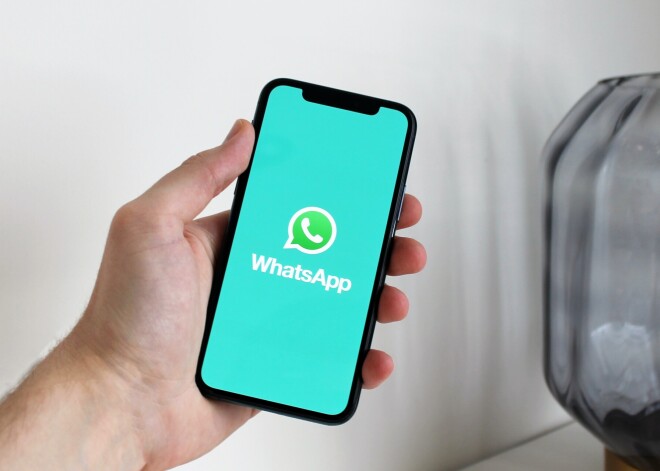 Aizsardzības ministrija brīdina par viltus ziņu saziņas lietotnē "WhatsApp"