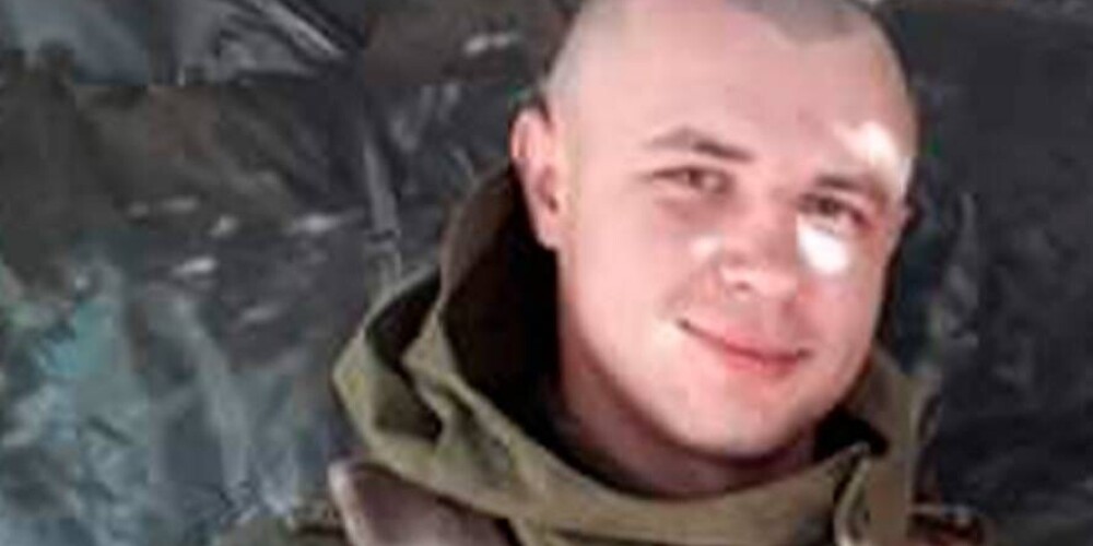 Mirst varoņa nāvē: ukraiņu karavīrs upurēja sevi, lai uzspridzinātu tiltu, pa kuru grasījās braukt okupanti