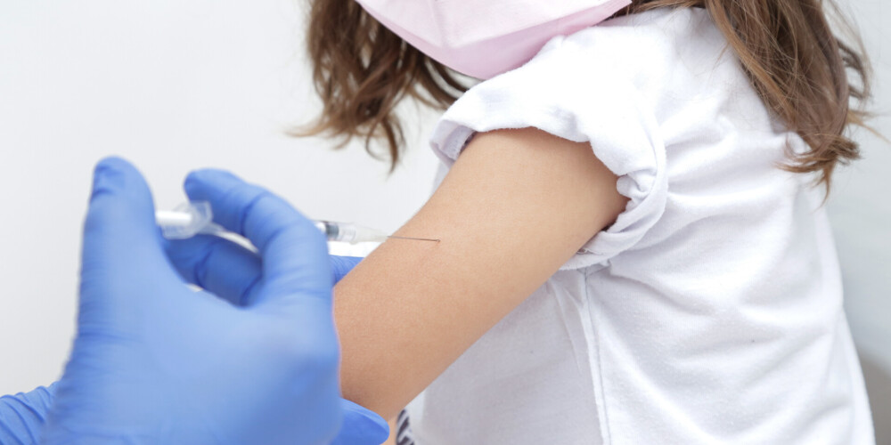 EZA rekomendē apstiprināt "Moderna" vakcīnas pret Covid-19 lietošanu 6-11 gadus veciem bērniem