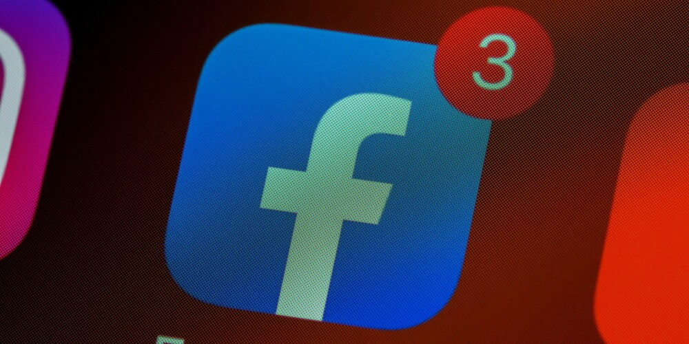 "Facebook" aizliedz Krievijas valsts medijiem reklamēties un pelnīt sociālās saziņas vietnē