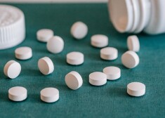 Pētniekus uztrauc viena paracetamola sastāvdaļa, kas var palielināt sirds slimību risku