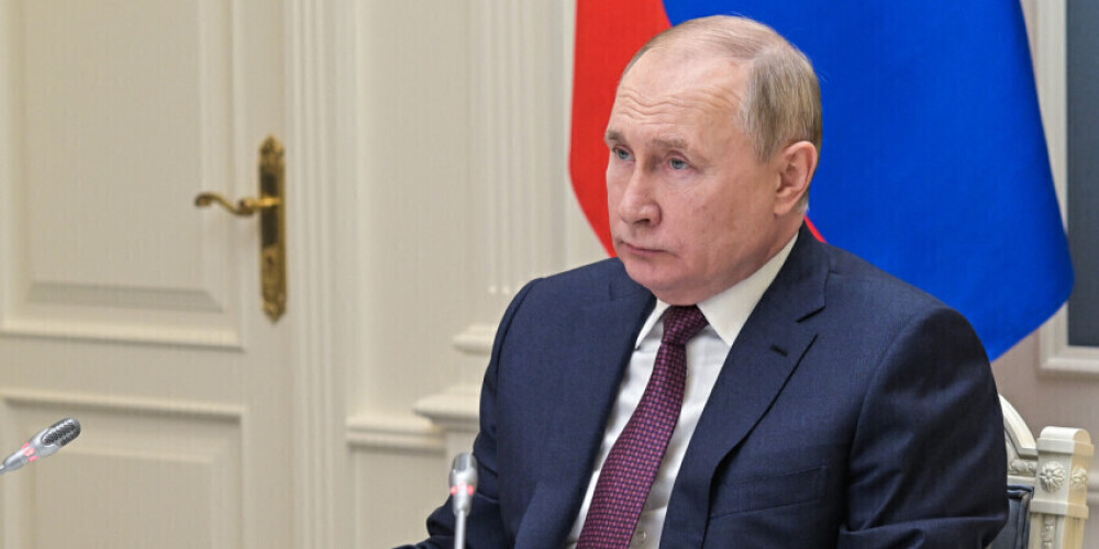 "Nezinu, vai ir vēl tādi..." Pazīstams Krievijas žurnālists aicina Putina tuvākā loka cilvēkus apturēt karu