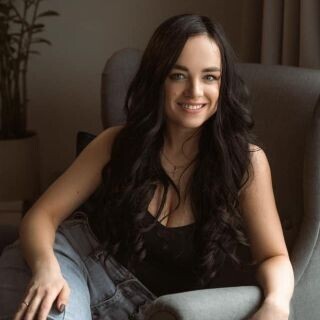 Rakstniece Lelde Kovaļova