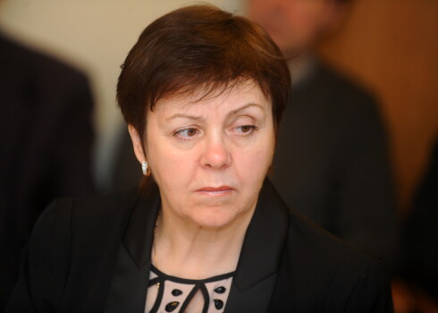 Saeima apstiprina deputāta pilnvaras Zentai Tretjakai