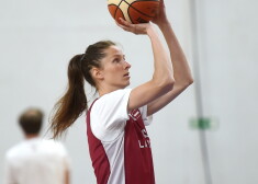 Latvijas sieviešu basketbola izlases spēlētāja Kristīne Vītola.
