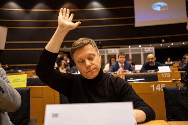 Eiroparlamentārieša Martina Širdevāna vectēvs bijis ievērojams komunistiskās Austrumvācijas politiķis.