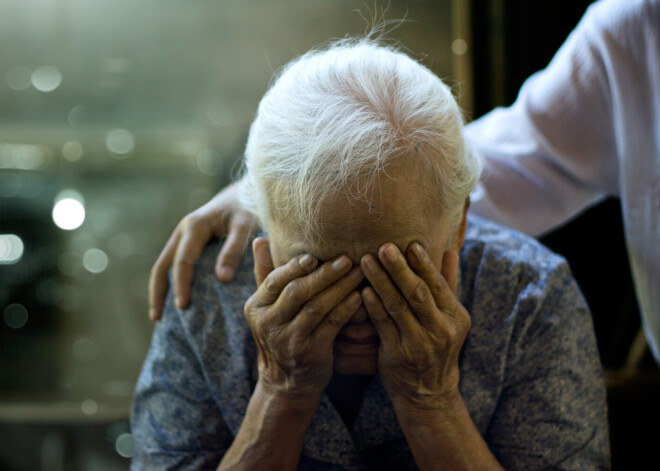 10 faktori, kas var norādīt uz risku nākotnē saslimt ar Alcheimera slimību