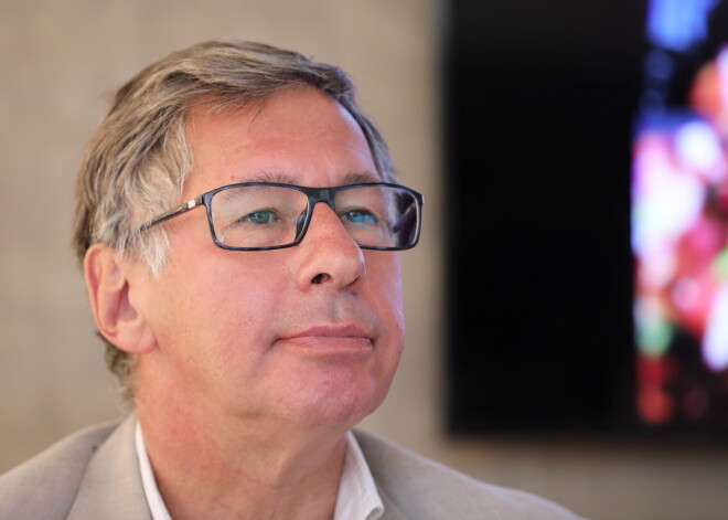 Latvijas Universitāte lems par Goda doktora grāda atņemšanu Pjotram Avenam