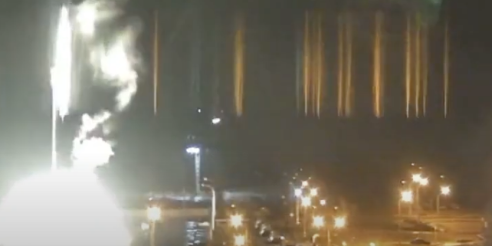 Войска России напали на Запорожскую АЭС; пожар ликвидирован