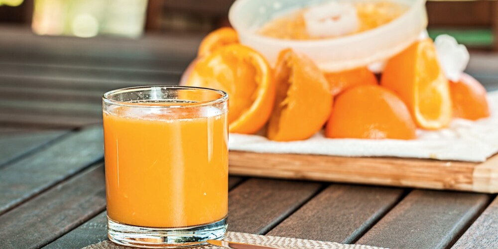 Svaigi spiesta apelsīnu sula brokastīs: kāpēc tā nav pati labākā doma
