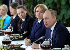 Putins "Aeroflot" aviācijas skolā.