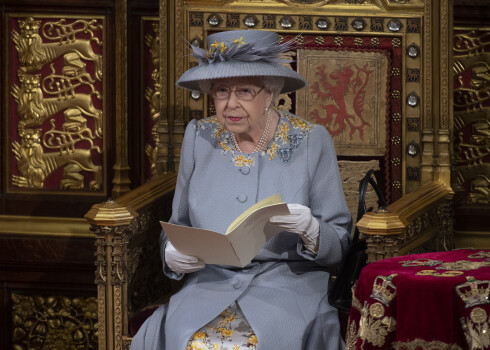 Karalienei Elizabetei II jau pirms 40 gadiem bija sagatavota runa, ja kodolieroču dēļ sāktos Trešais pasaules karš