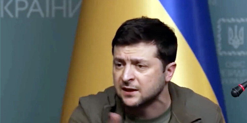 "Cik vēl vajag nāvju un zaudējumu, lai nosargātu debesis virs Ukrainas?" - Zelenskis atkārtoti pieprasa slēgt Ukrainas gaisa telpu