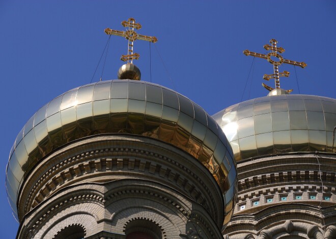 Krievijā par pretkara sprediķi aizturēts pareizticīgo garīdznieks