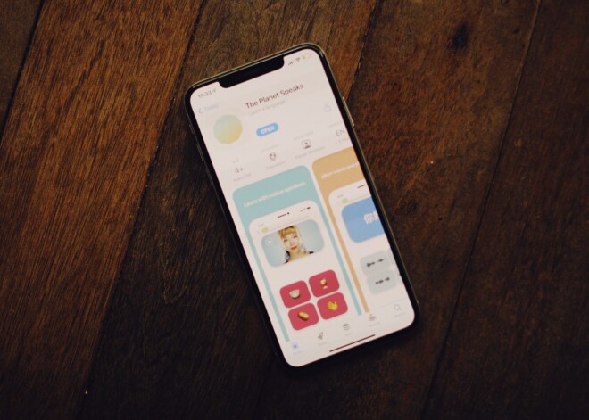 Как превратить свой смартфон в рацию, если нет мобильной связи?
